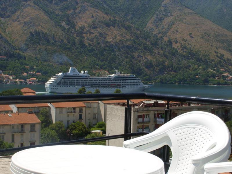 Apartments Dakovic Kotor Buitenkant foto