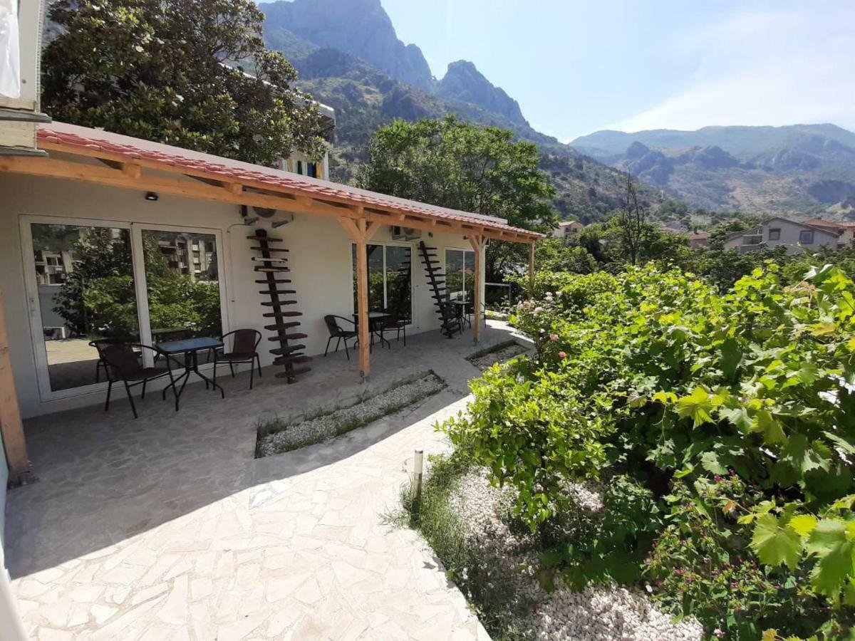 Apartments Dakovic Kotor Buitenkant foto